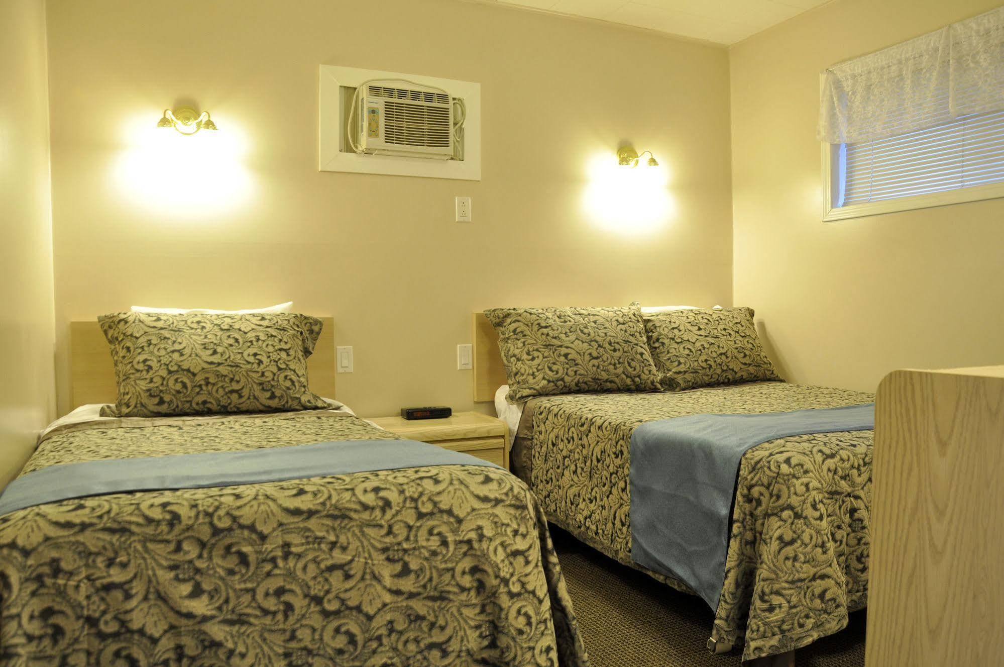 Rosedale Motel Summerland Exterior photo