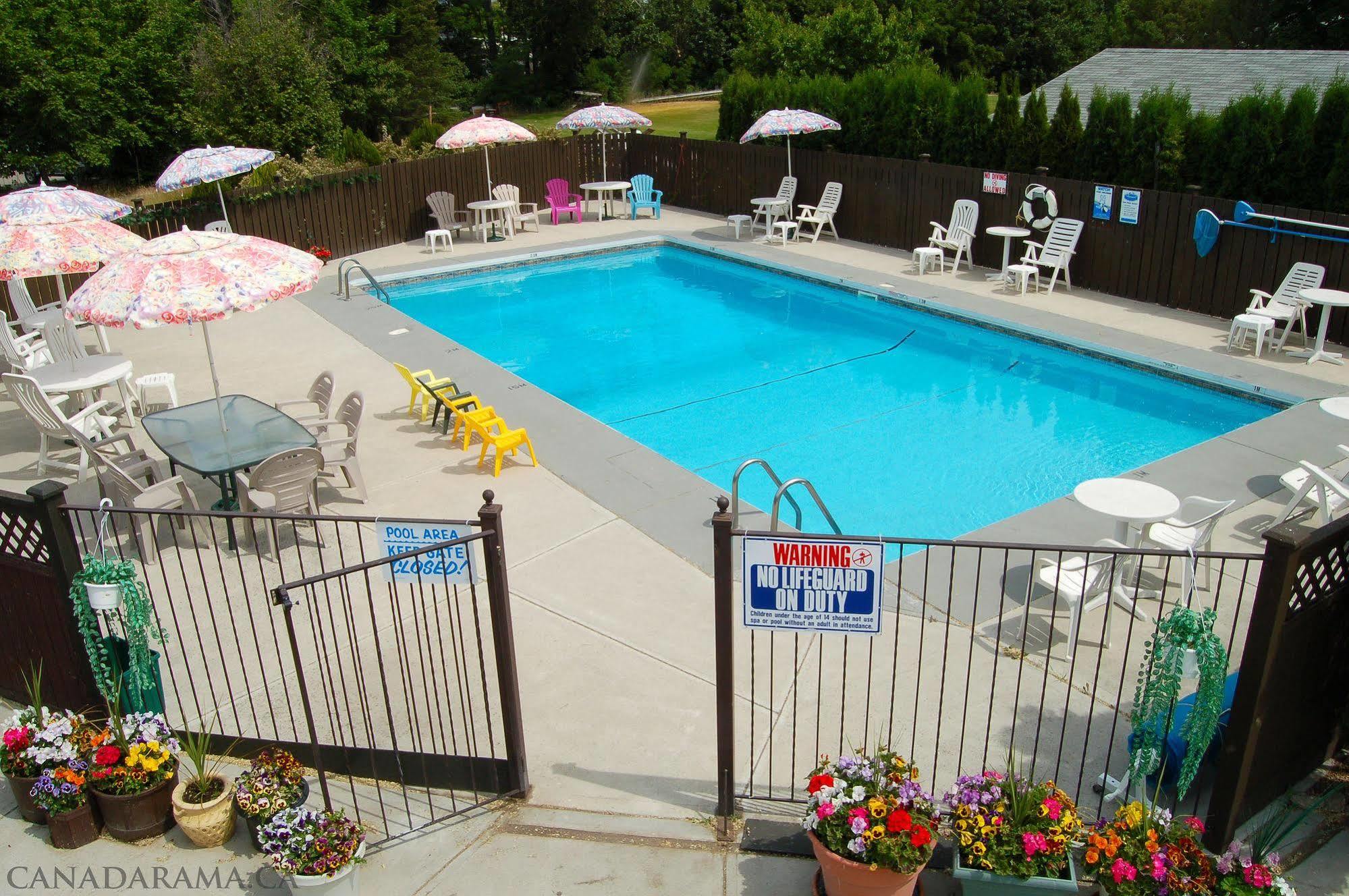 Rosedale Motel Summerland Exterior photo